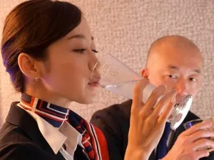 đi tắm bị cô bạn thân của em ghệ nhìn trộm và cái kết